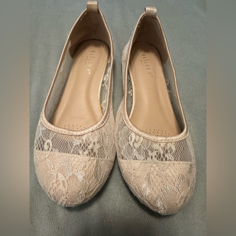 Pink lace ballet Flats 4.5* (Dec34)